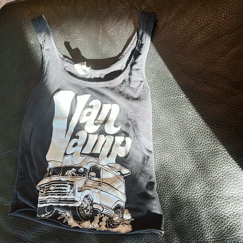 Van vamp tank top size small